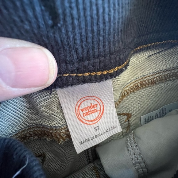 Set of 2 little boys Toddler Jeans 2T and 3T - Picture 4 of 4